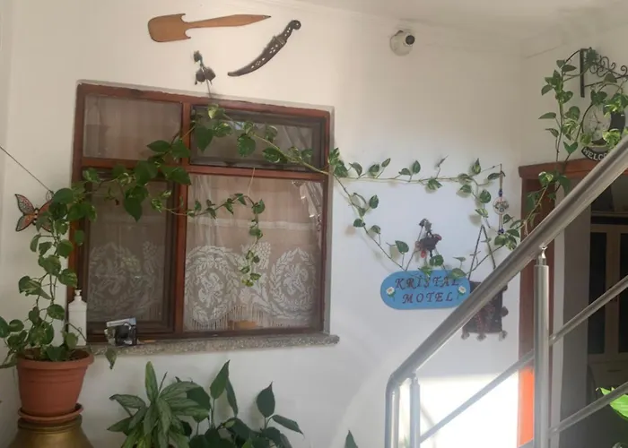 Kristal Oda ve Kahvaltı