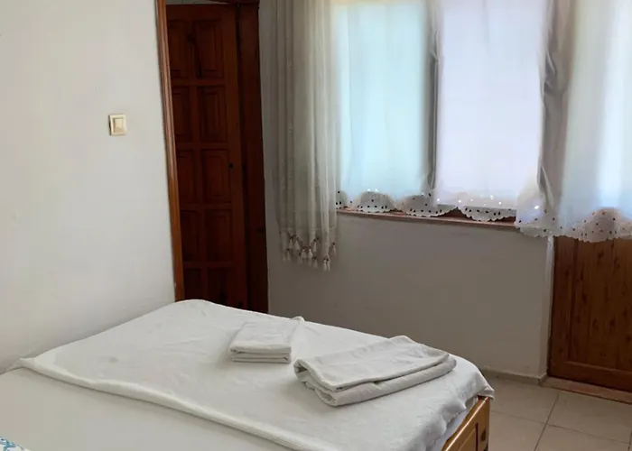 Oda ve Kahvaltı Kristal *